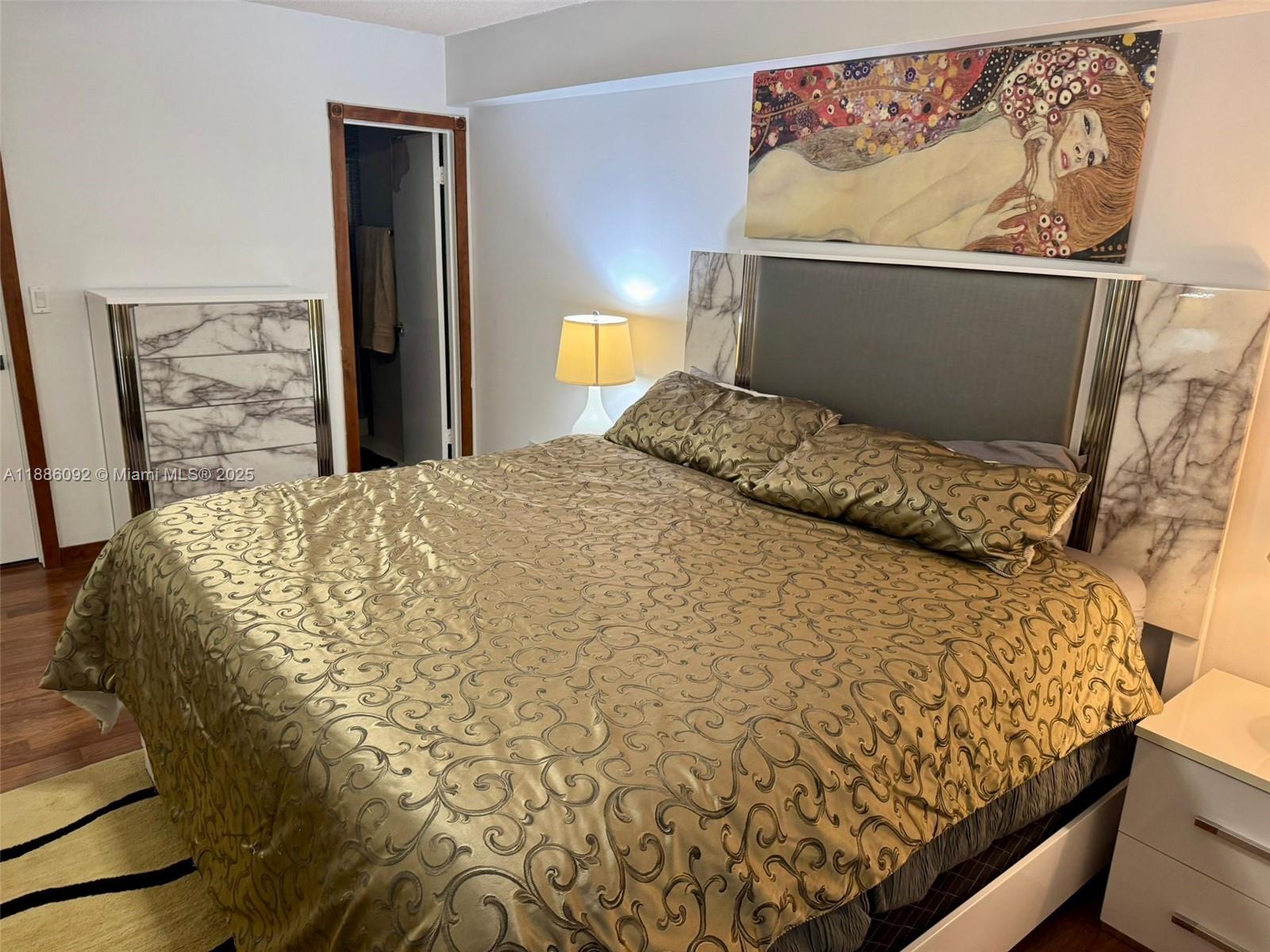 THE ISLES CONDO - Residential