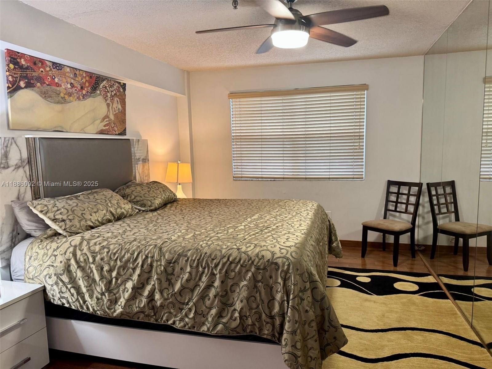 THE ISLES CONDO - Residential
