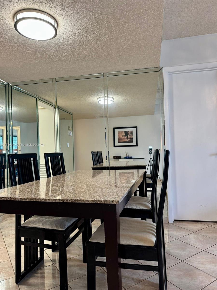THE ISLES CONDO - Residential