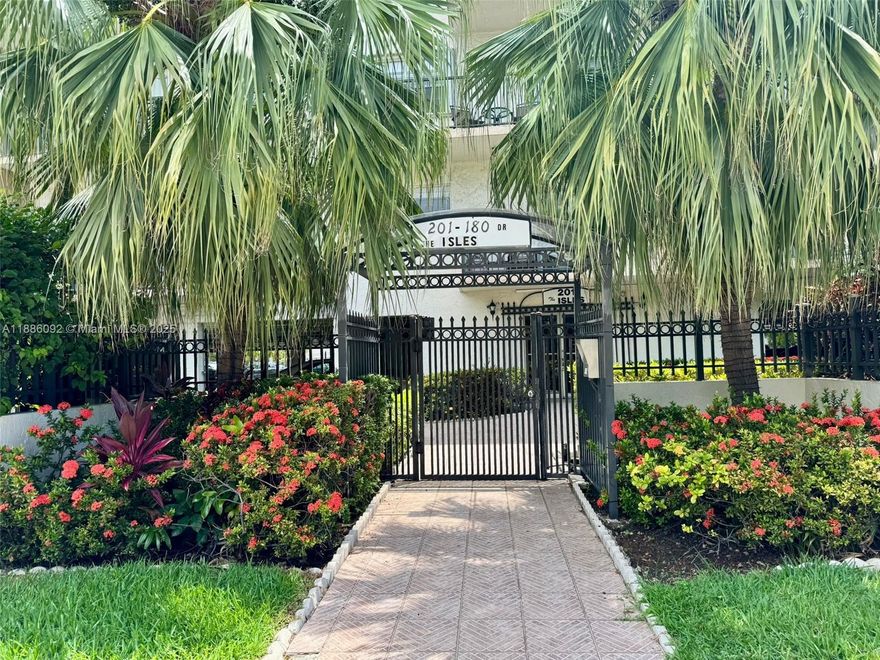 Fully furnished 2BED/2BATH bright cozy apartment with brand new furniture, kitchen appliances, new A/C, custom made closets, split bedrooms, one assigned parking space, guest parking. Furniture is included. 
The condo is located 1block from the beach, restaurants, grocery stores, parks, one of the best school K-8b
Great investment opportunities.

Motivated seller!