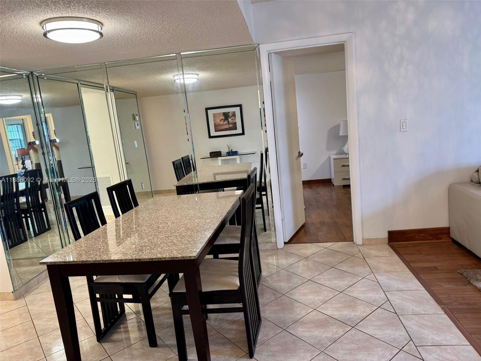 THE ISLES CONDO - Residential