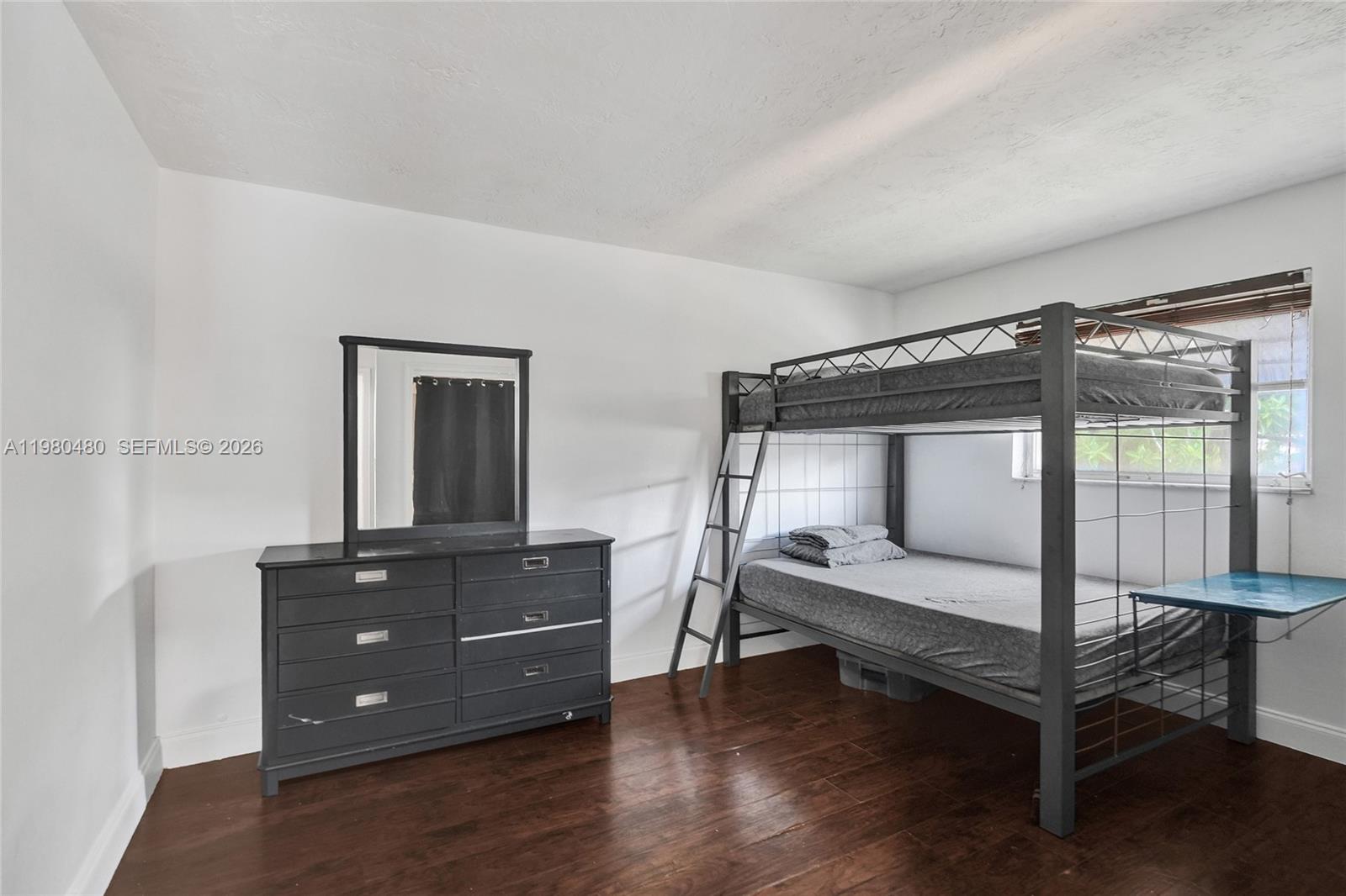 SUNRISE GOLF VILLAGE SEC - Residential