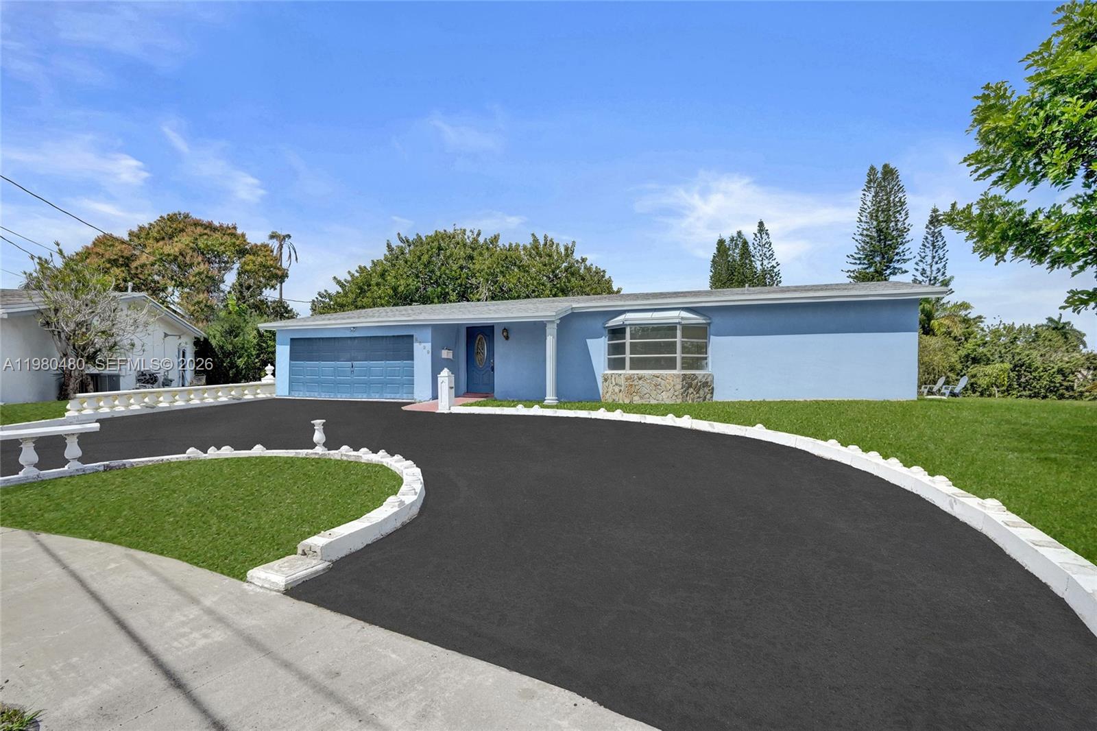 SUNRISE GOLF VILLAGE SEC - Residential