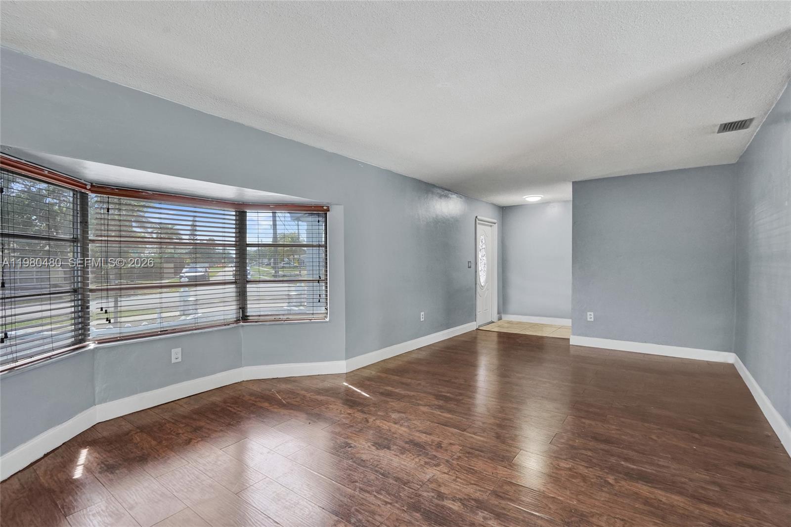 SUNRISE GOLF VILLAGE SEC - Residential