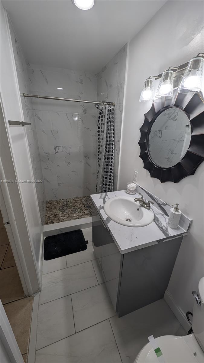 NORTH ANDREWS GARDENS 2ND - Residential Lease