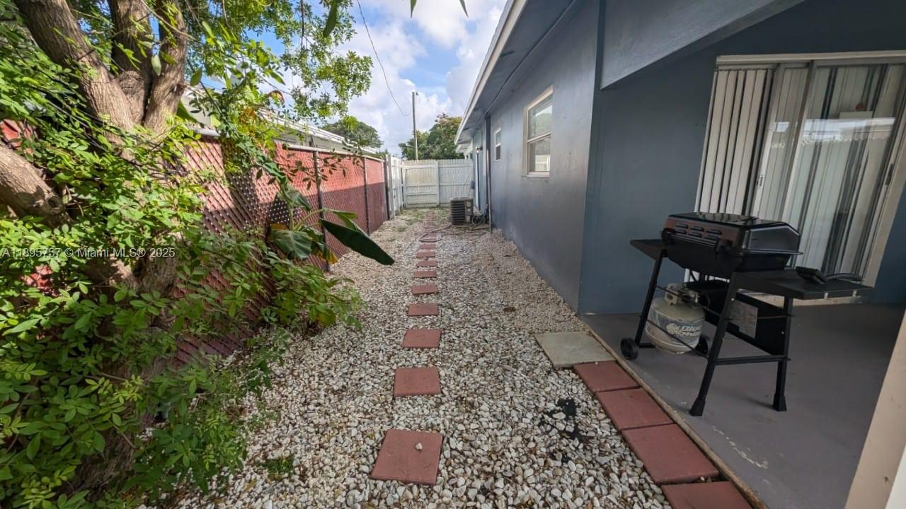 NORTH ANDREWS GARDENS 2ND - Residential Lease