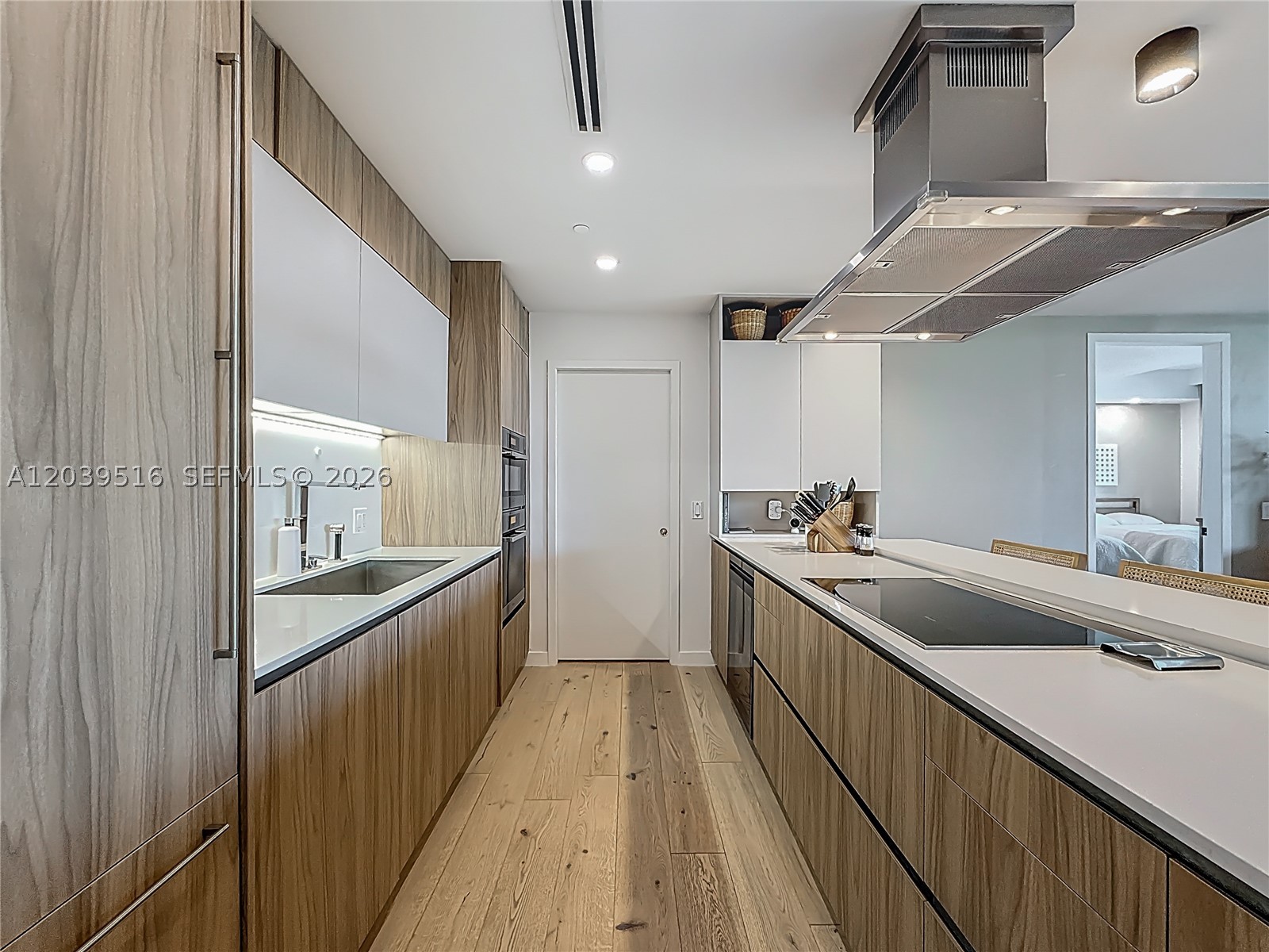 350 Ocean Dr 305N