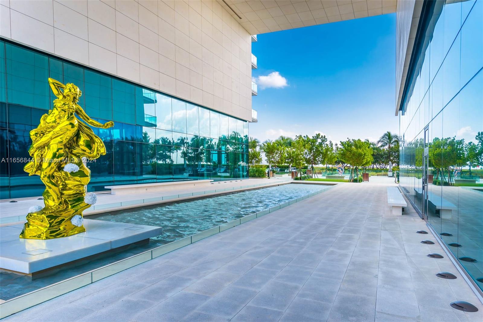 OCEANA BAL HARBOUR CONDO - Residential