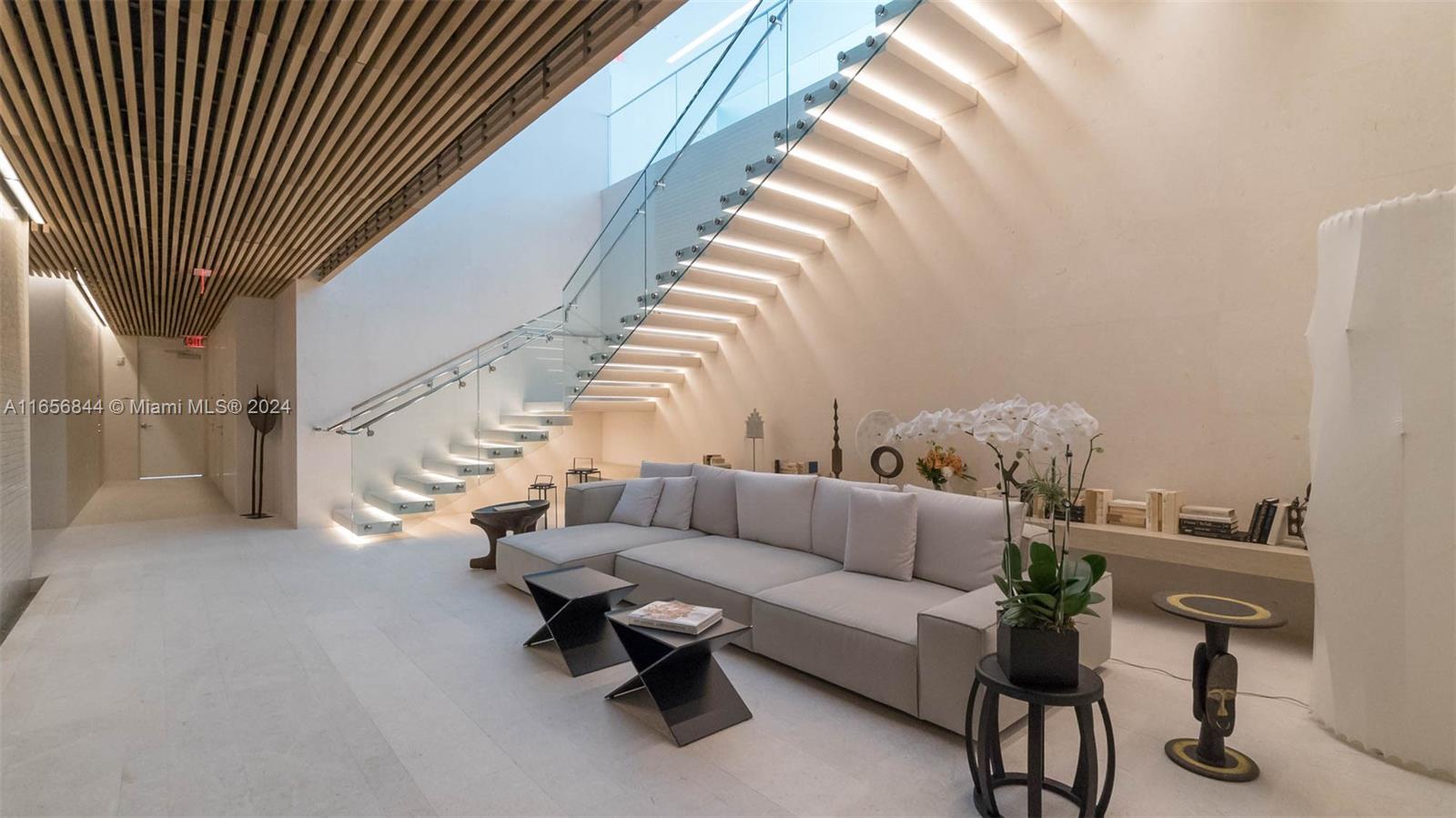 OCEANA BAL HARBOUR CONDO - Residential