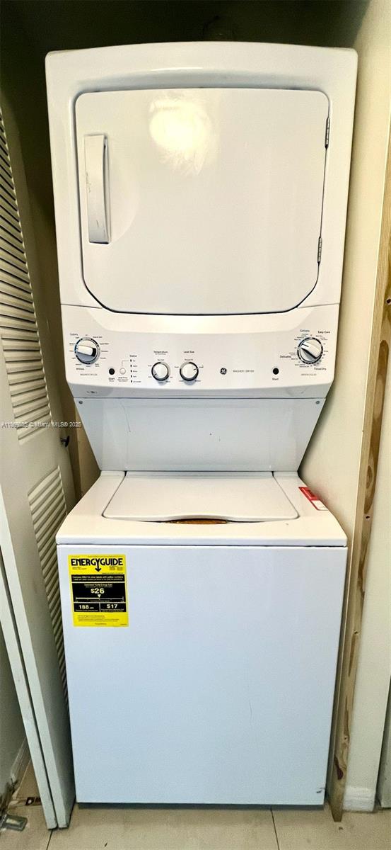 LAKEWOOD AT EMERALD HILLS - Residential Lease