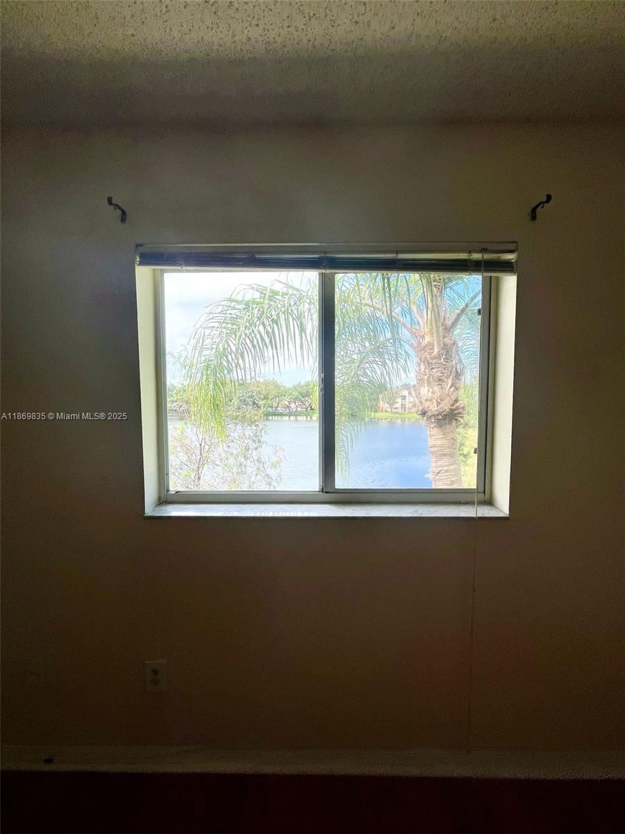 LAKEWOOD AT EMERALD HILLS - Residential Lease