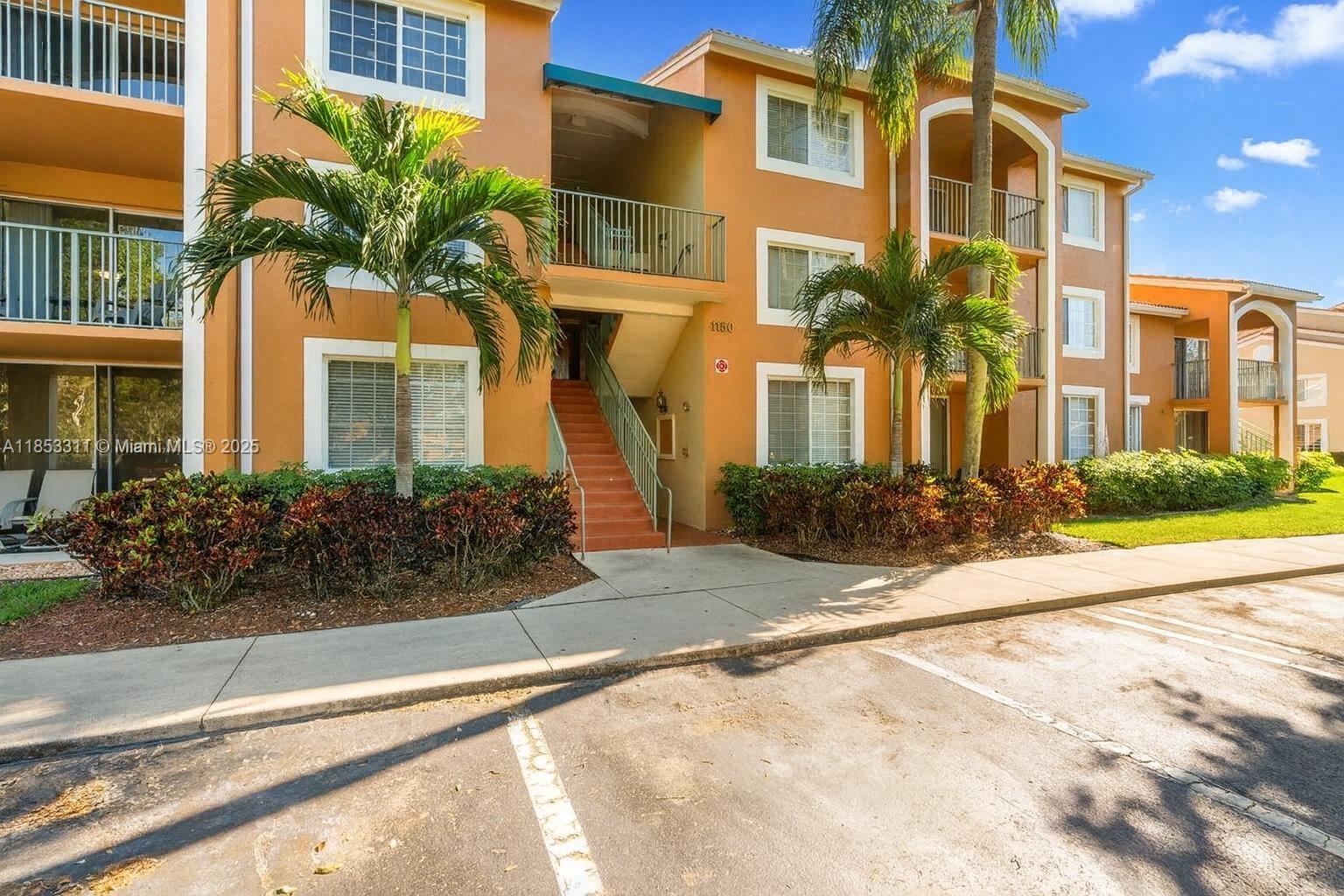 Move-in ready with tenant incentive! Only first month & deposit to move in. This is the best-priced rental in the Enclave at Naples! Enjoy a bright and open 2-bed, 2-bath condo in a gated community just minutes from downtown, beaches, shopping, and dining. The Enclave offers resort-style amenities: a renovated pool with jacuzzi, tennis, pickleball, racquetball, gym, billiards, and BBQ area. Comfort, style, and convenience all in one. Don't miss out—schedule your showing today!