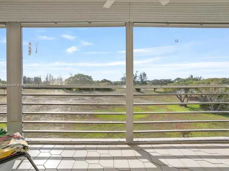 Boca Raton, Florida 33487, United States, 2 Bedrooms Bedrooms, ,2 BathroomsBathrooms,Residential,Active,219798