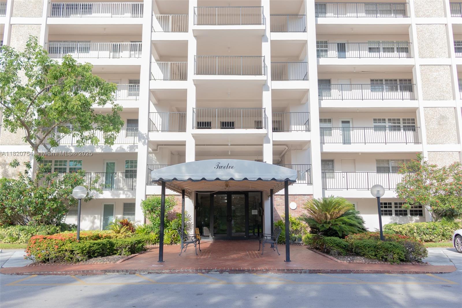 NO 12 PALM-AIRE COUNTRY C - Residential