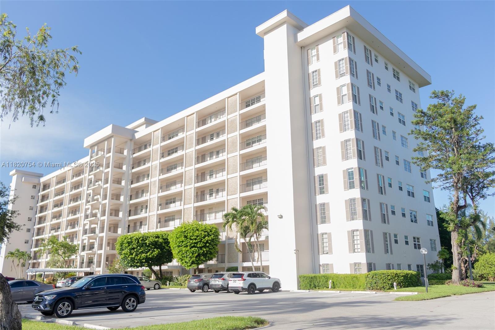 NO 12 PALM-AIRE COUNTRY C - Residential
