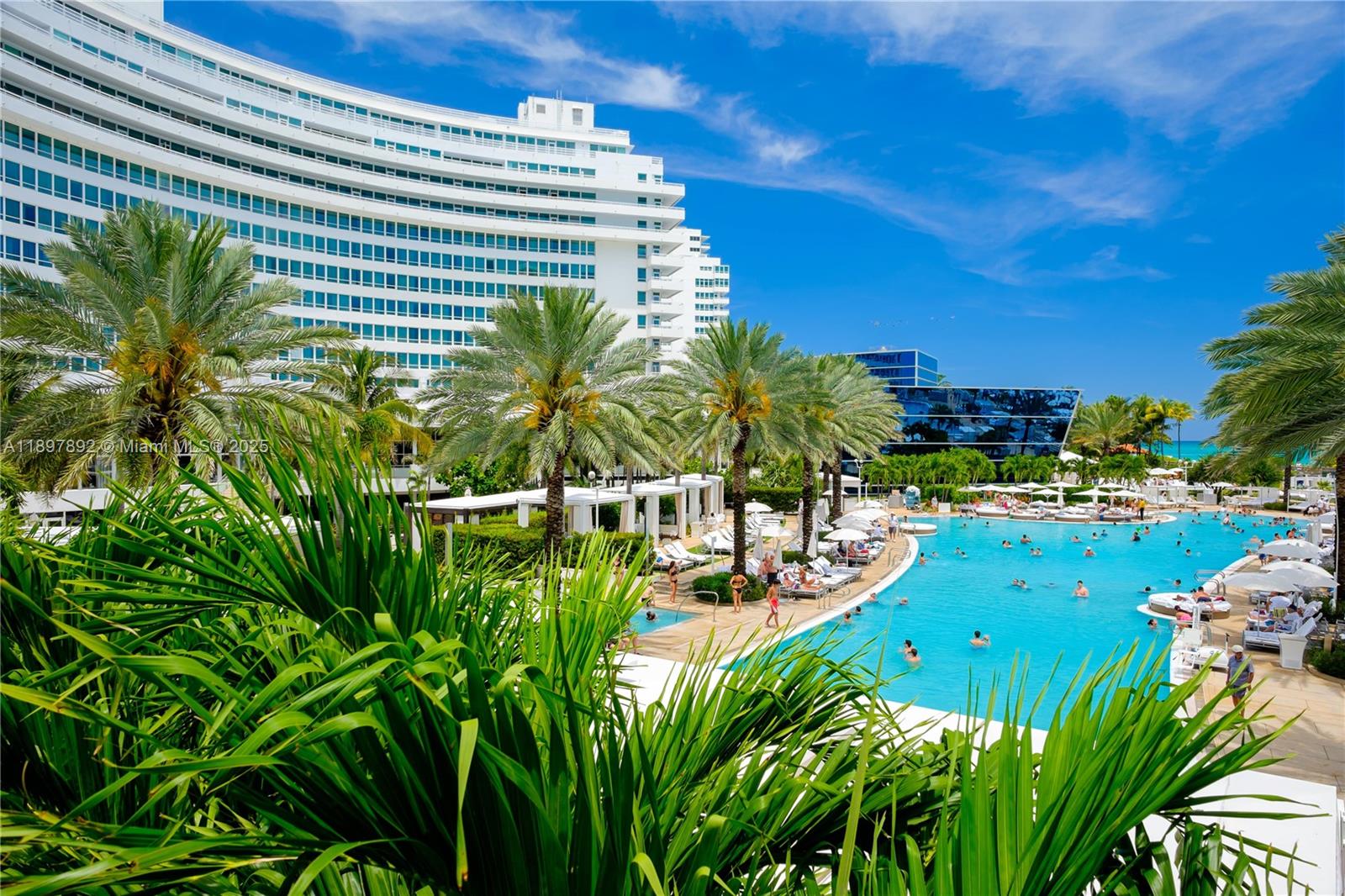 FONTAINEBLEAU III OCEAN C - Residential