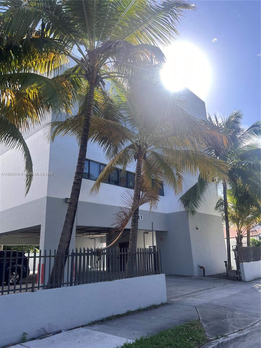 Prime 2,500 SF office space on the 2nd floor in a high-visibility location on SW 27th Ave. Water, refuse, property insurance, and real estate taxes included. Tenant pays electric, AC and sales tax. Ideal for professional use. Flexible terms.