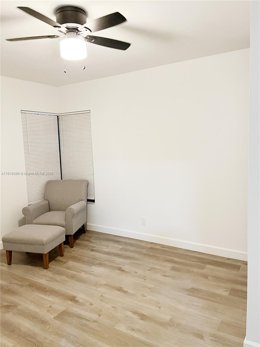 BAYWOOD VILLAGE III - Residential Lease