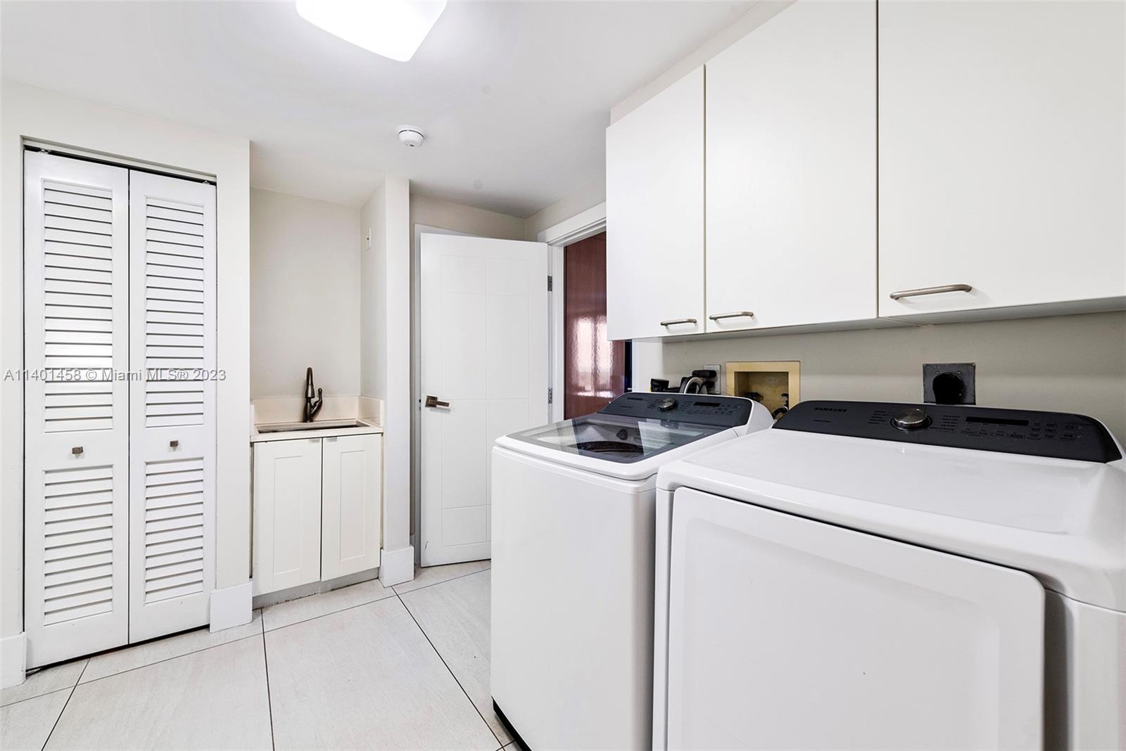 OCEAN TOWER ONE CONDO - Residential