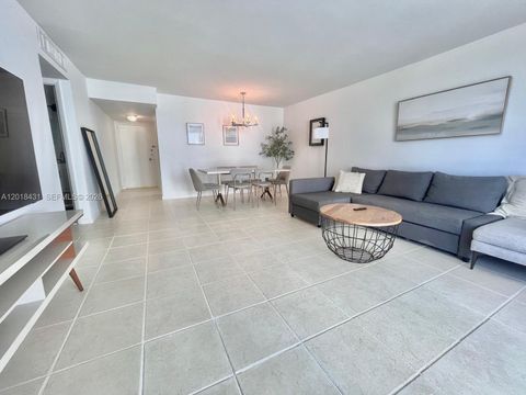 5838 Collins Ave 2D Miami Beach FL 33140