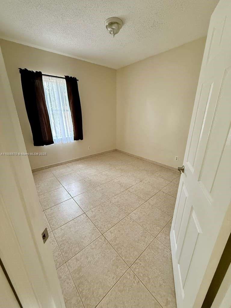EMERALD COURTS - OPAL CRE - Residential Lease