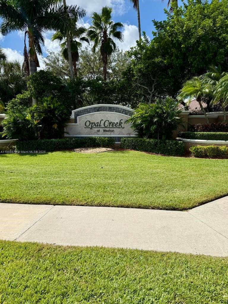 EMERALD COURTS - OPAL CRE - Residential Lease
