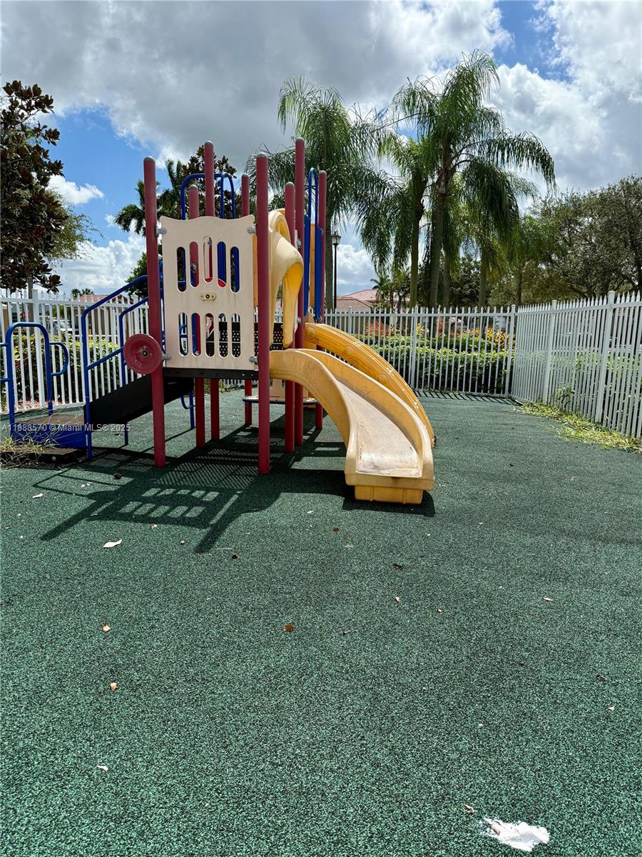 EMERALD COURTS - OPAL CRE - Residential Lease