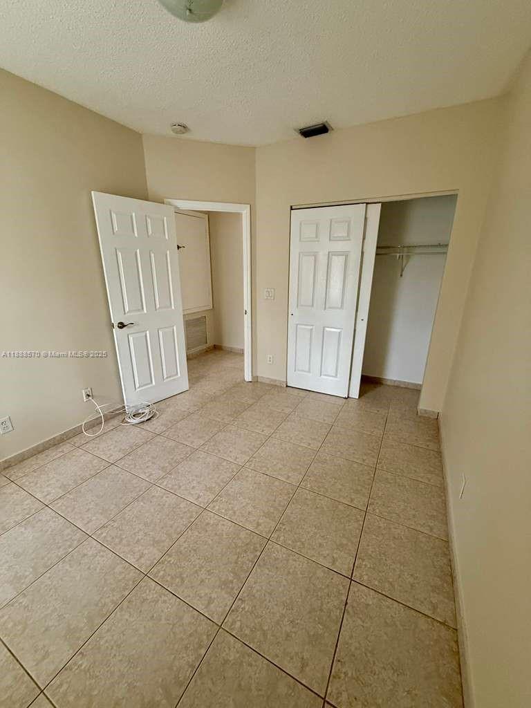 EMERALD COURTS - OPAL CRE - Residential Lease