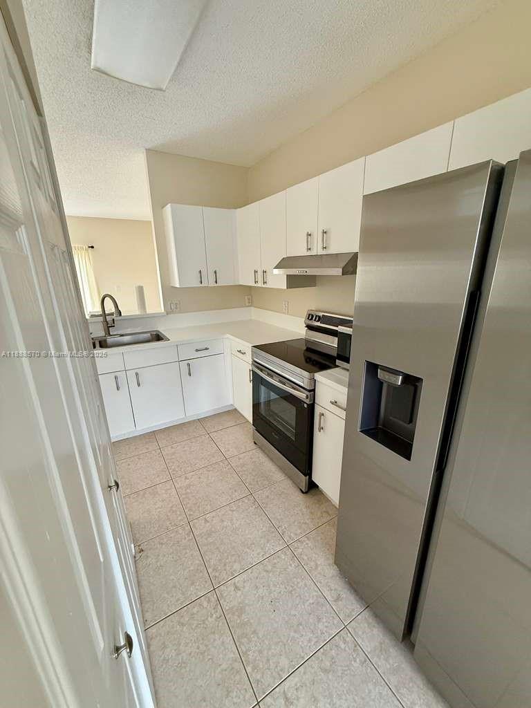EMERALD COURTS - OPAL CRE - Residential Lease