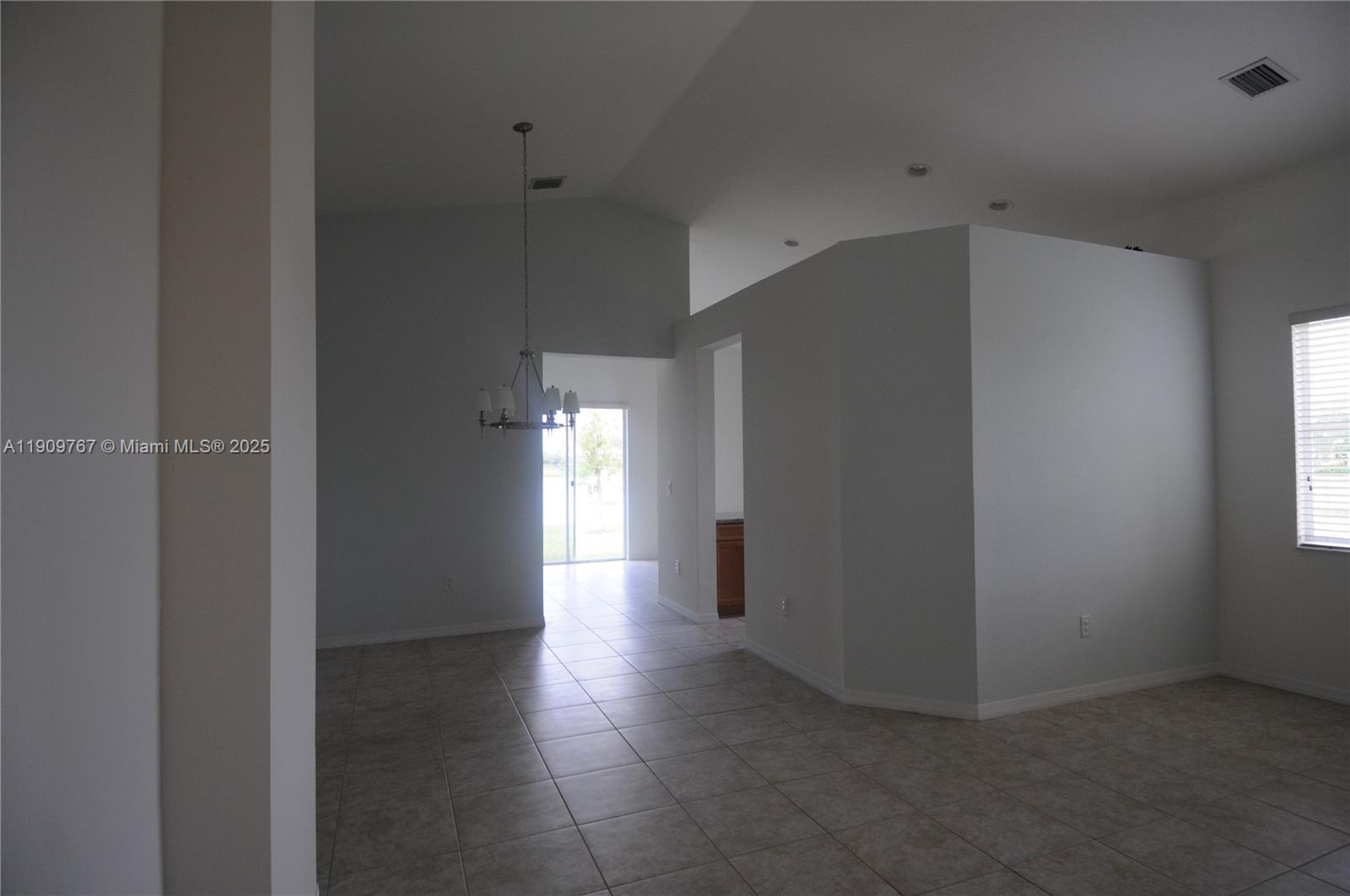 VENTANAS AT HOMESTEAD - Residential Lease