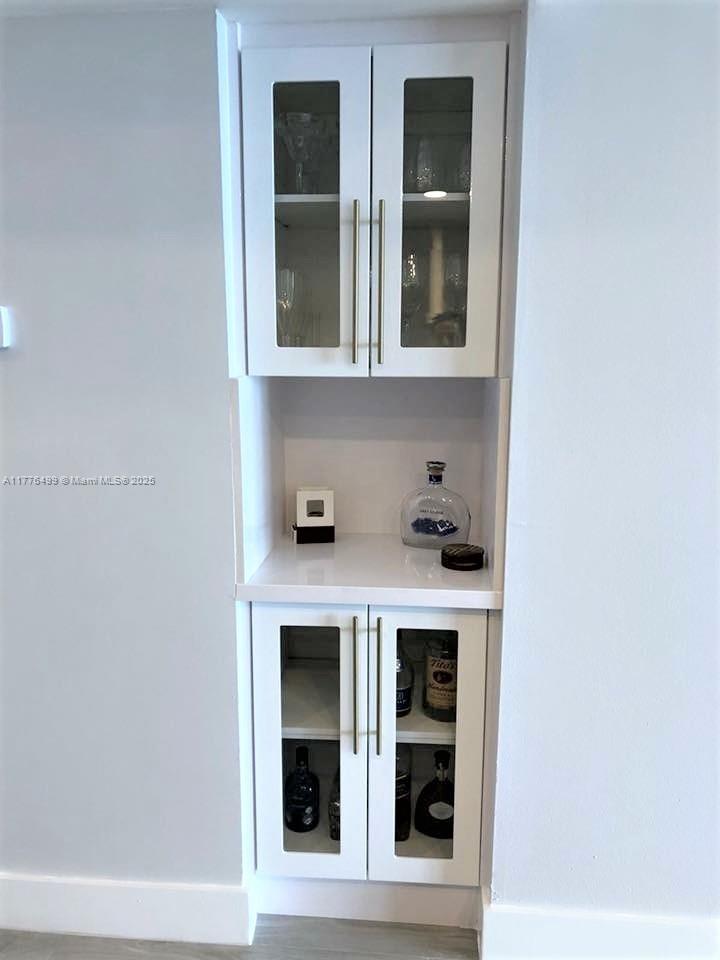 ARLEN BEACH CONDO - Residential Lease