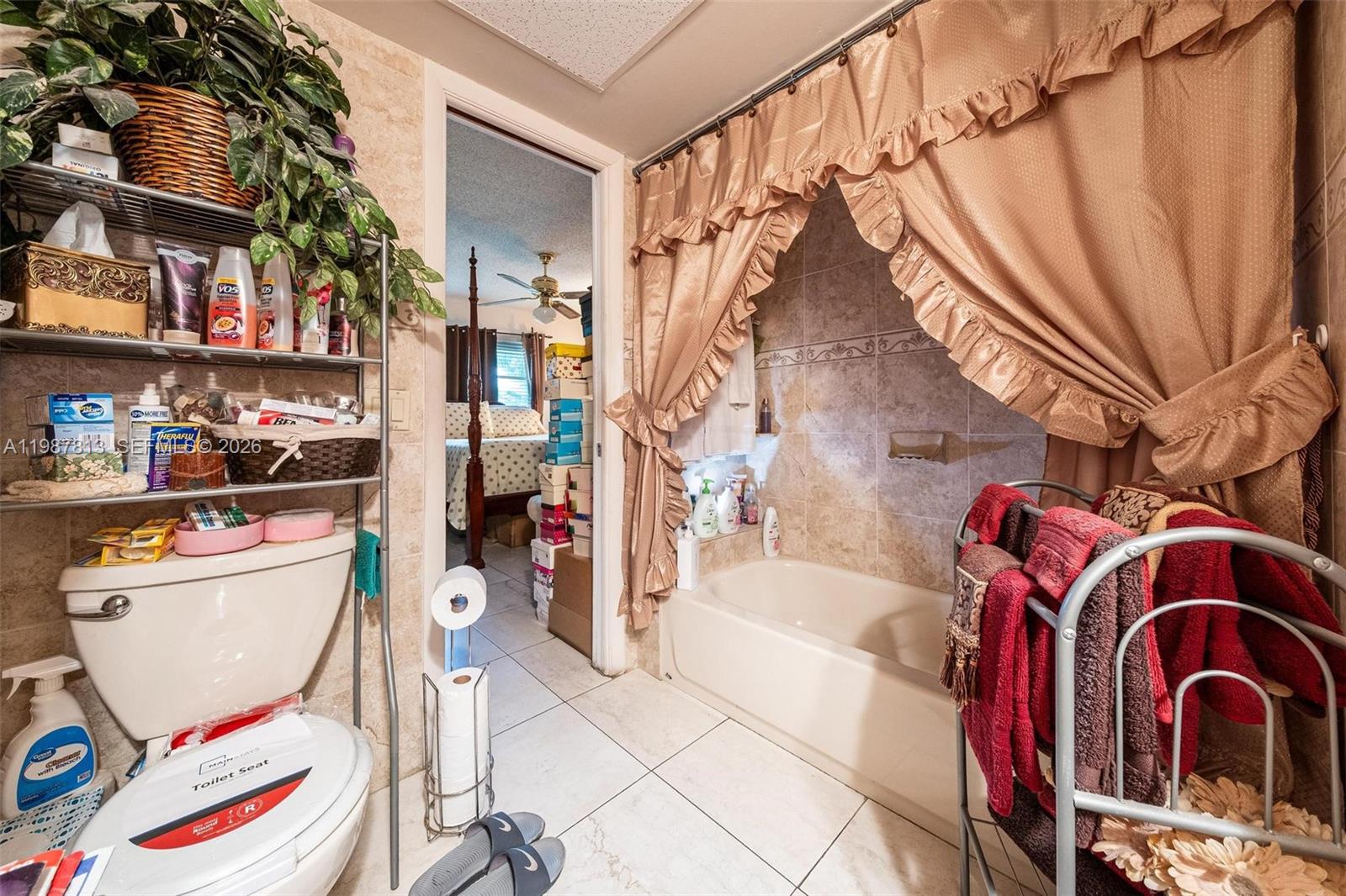 OAKLAND SHORES CONDOMINIU - Residential