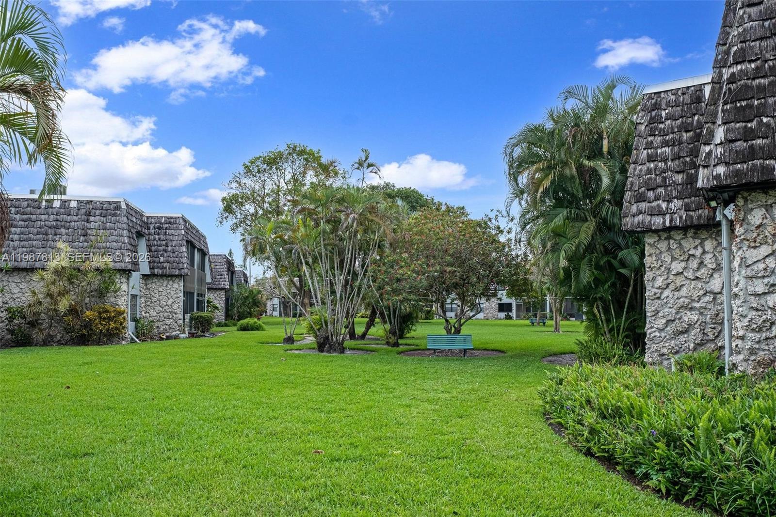 OAKLAND SHORES CONDOMINIU - Residential