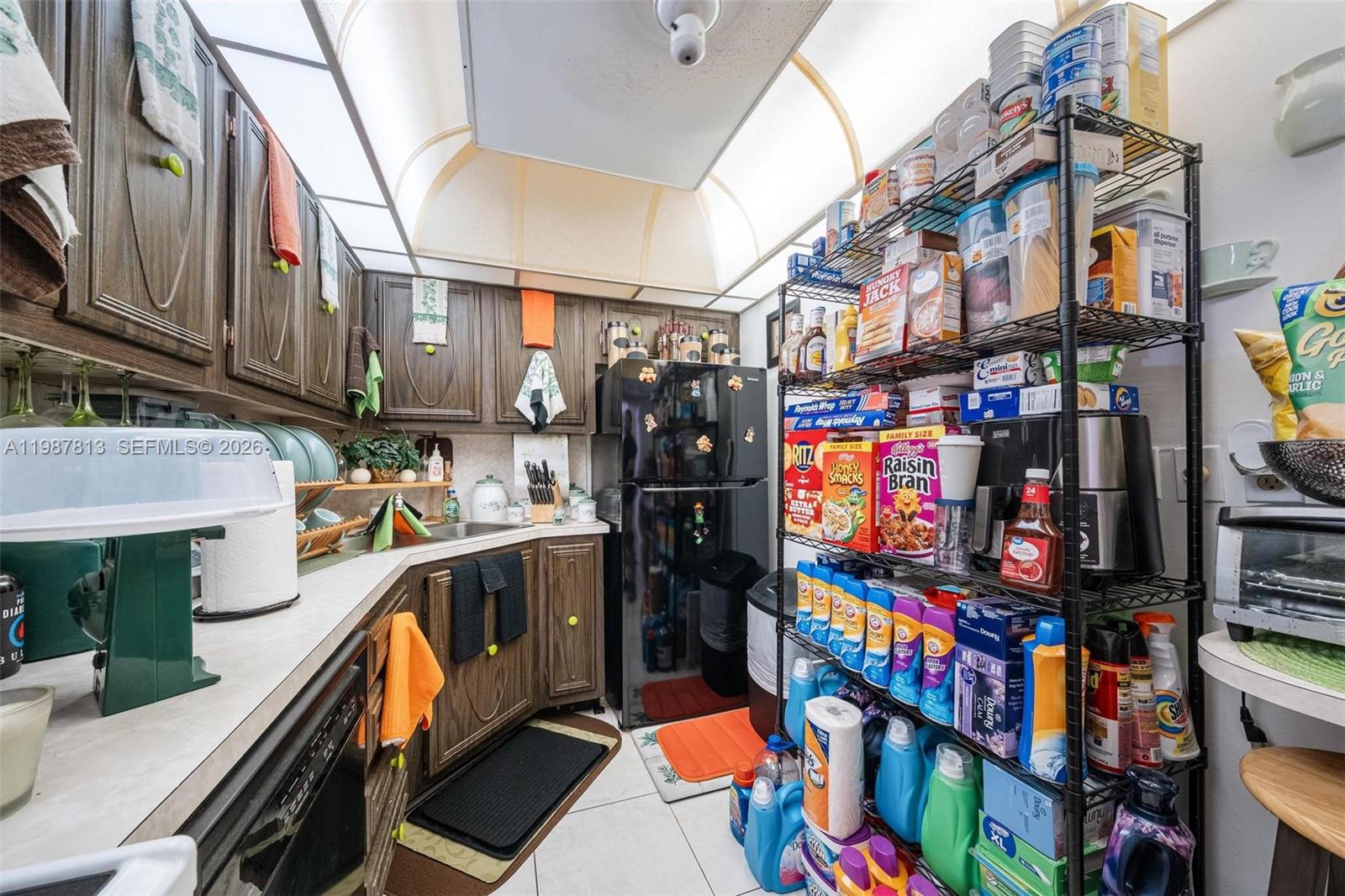 OAKLAND SHORES CONDOMINIU - Residential