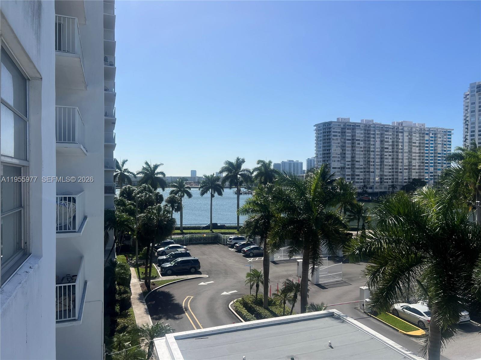 ADMIRALS PORT CONDO WEST - Residential