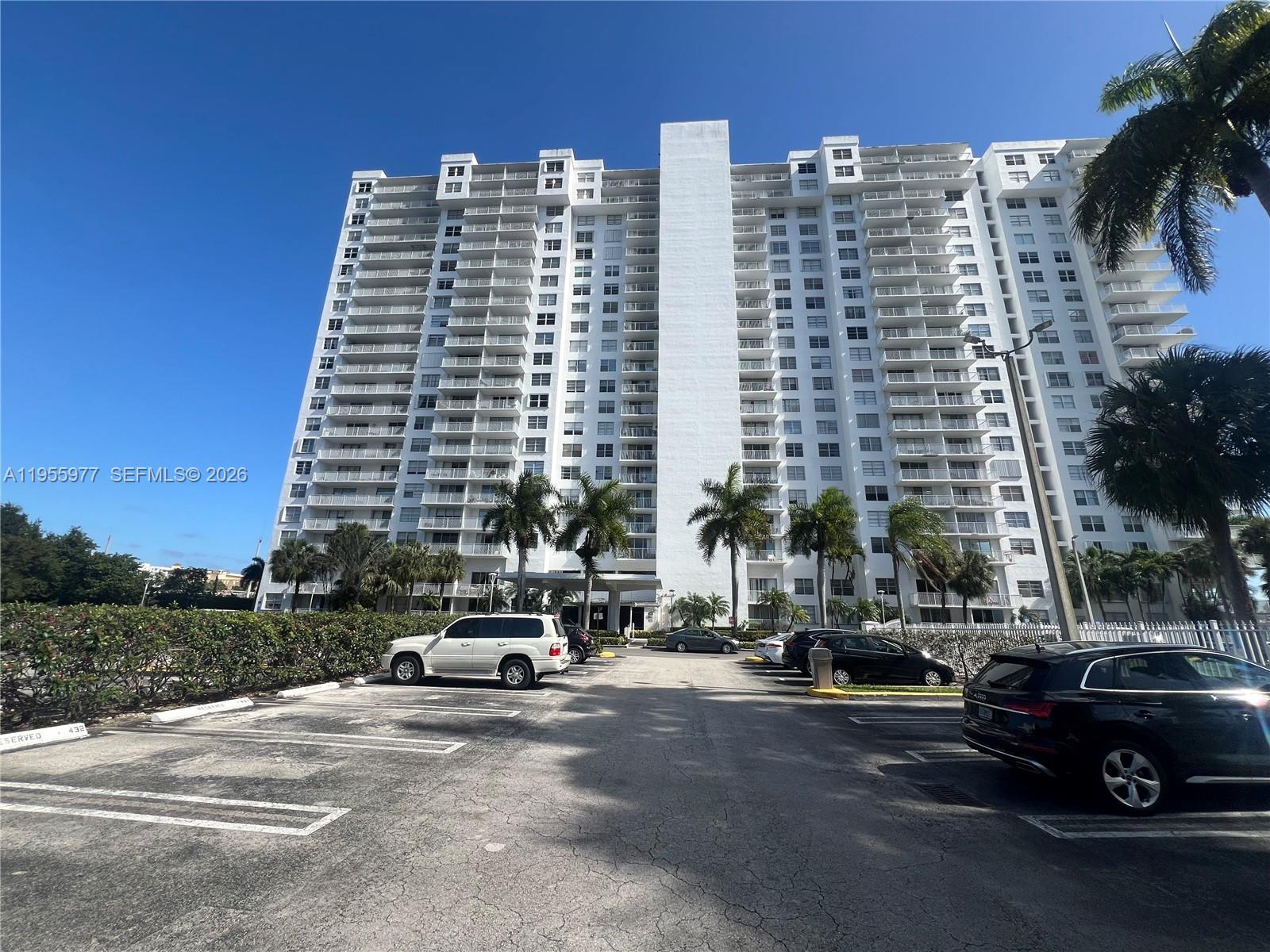 ADMIRALS PORT CONDO WEST - Residential