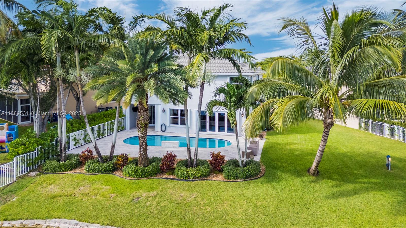 SILVER LAKES PHASE III RE - Residential