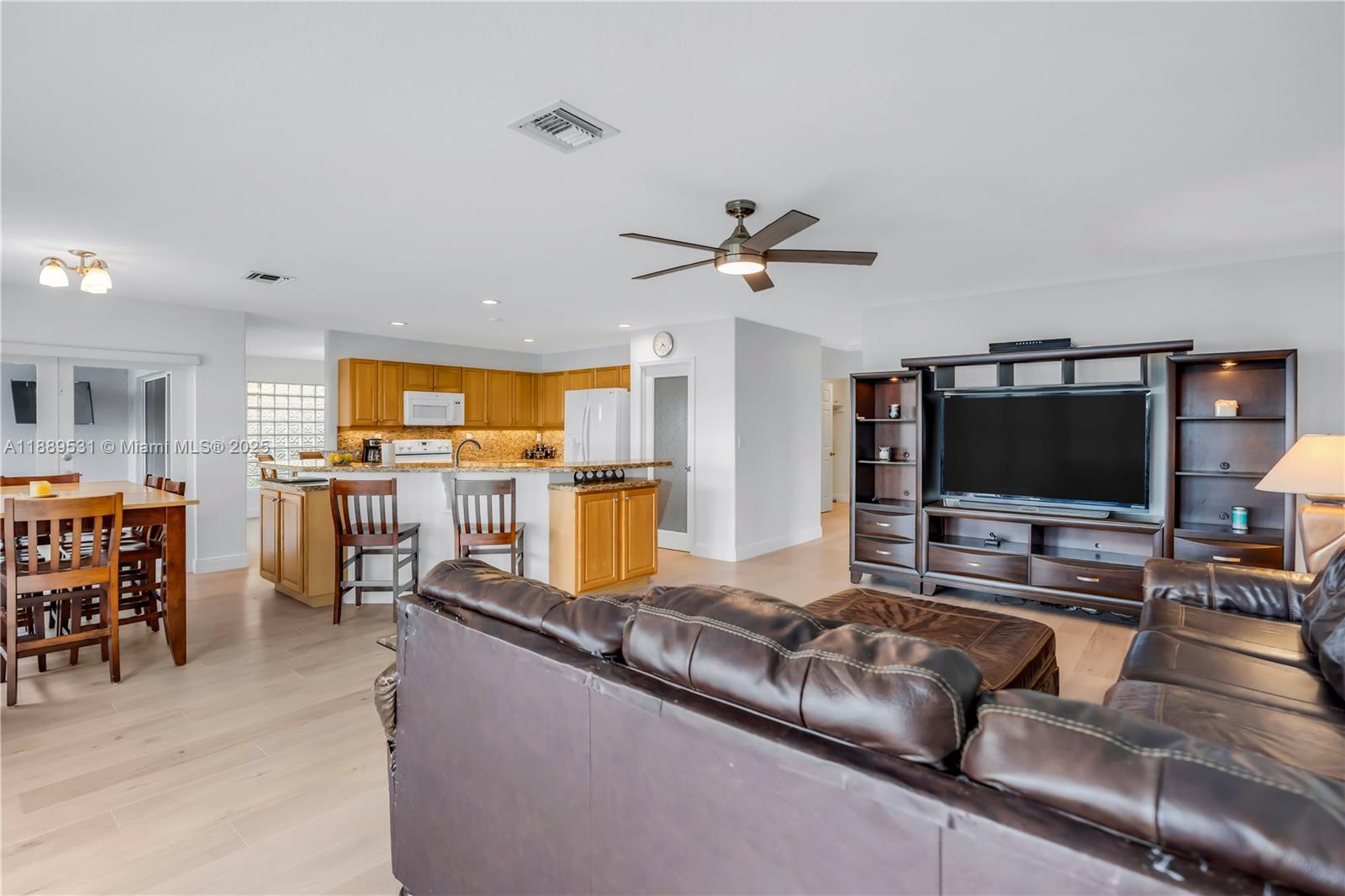 SILVER LAKES PHASE III RE - Residential