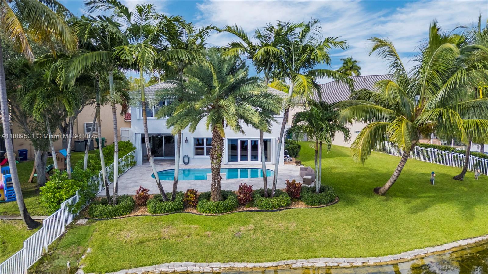SILVER LAKES PHASE III RE - Residential