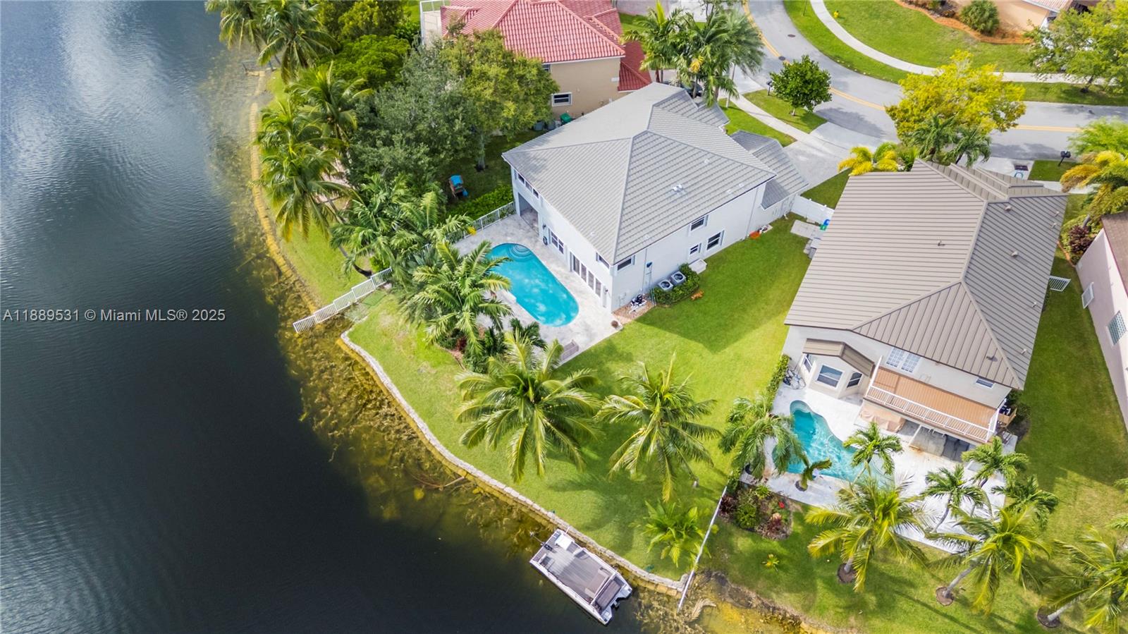 SILVER LAKES PHASE III RE - Residential