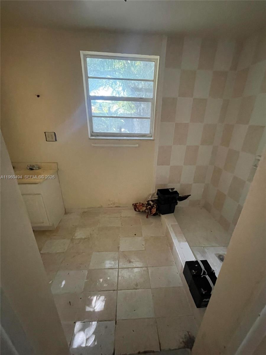 THE TROPICS ADDN - Residential