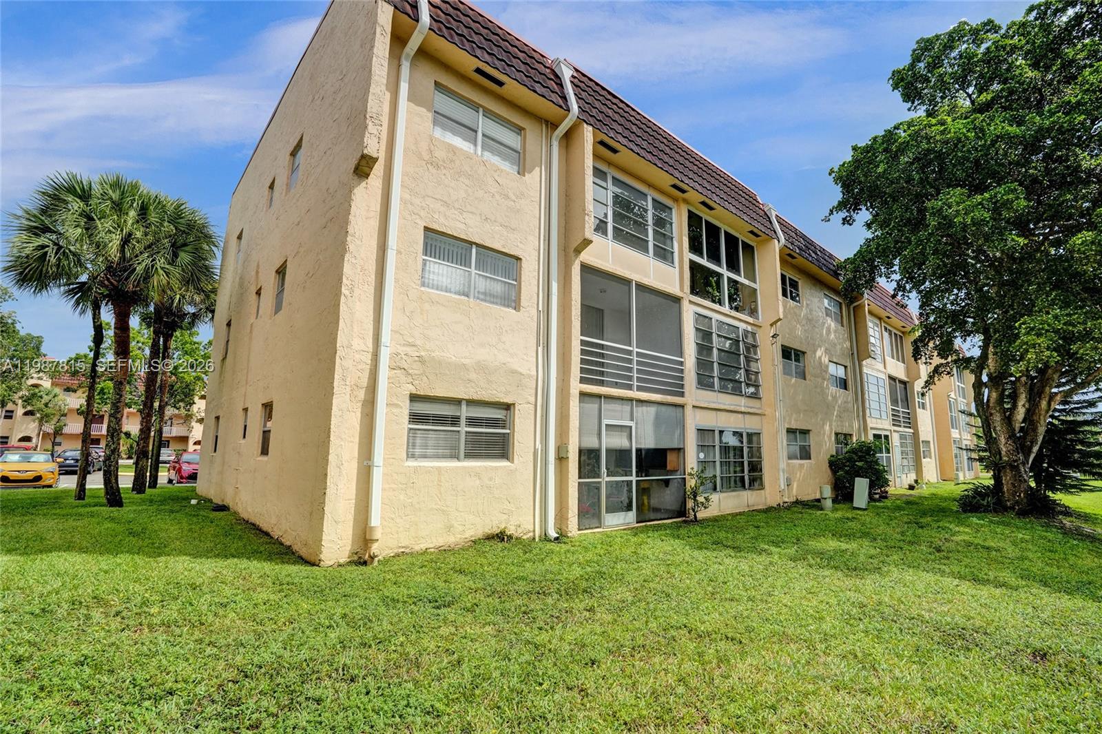 SUNRISE LAKES 61 CONDO - Residential