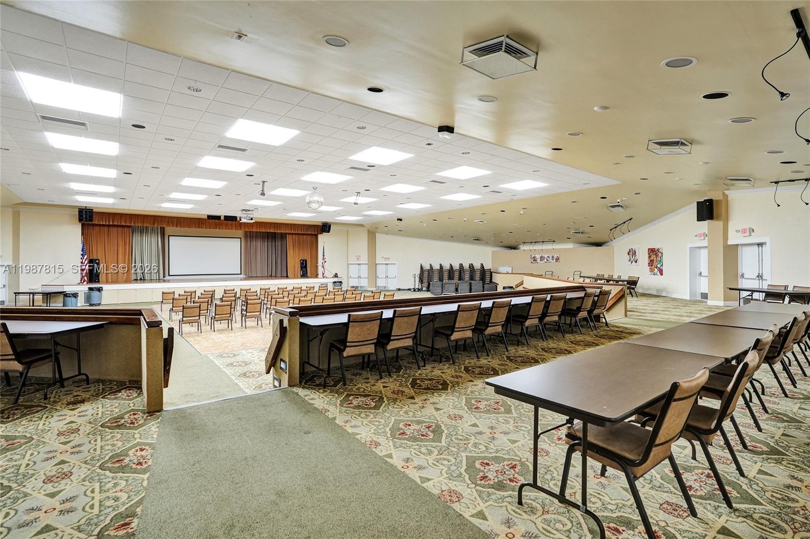 SUNRISE LAKES 61 CONDO - Residential