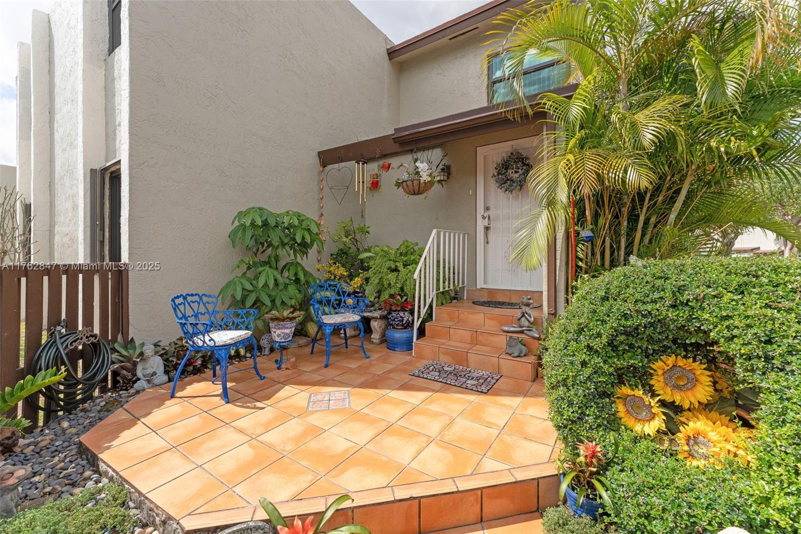 9950 Nw 9th St Cir 204, Miami, Broward County, Florida - 3 Bedrooms  
2 Bathrooms - 