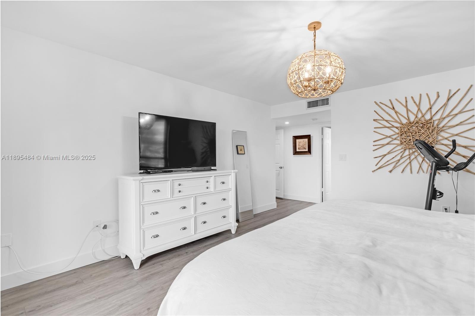 THE SURF CONDO - Residential