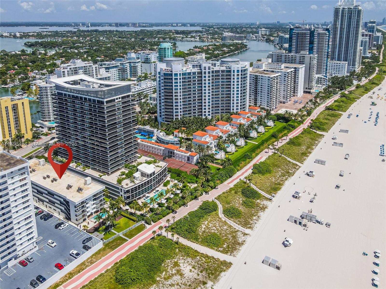 THE SURF CONDO - Residential