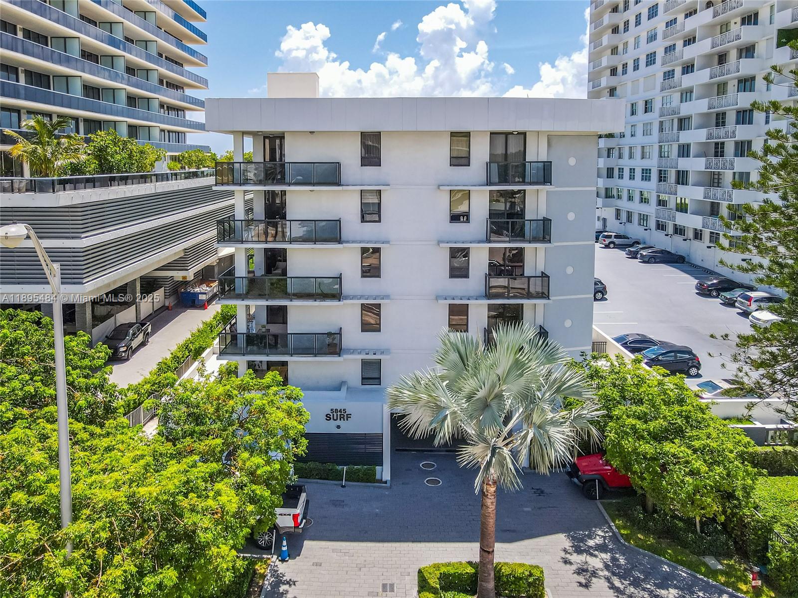 THE SURF CONDO - Residential