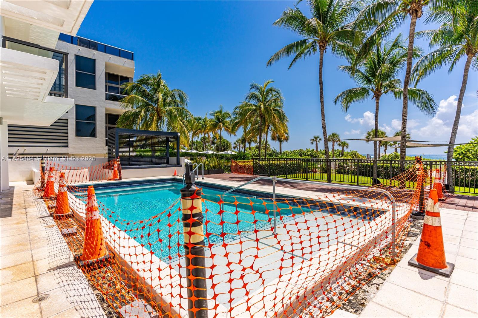 THE SURF CONDO - Residential