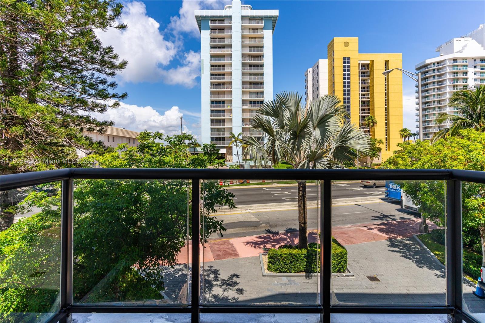 THE SURF CONDO - Residential
