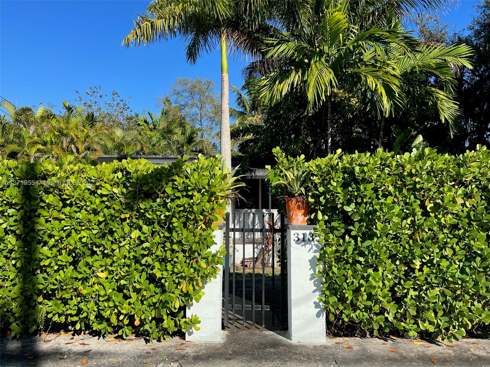 CARTERS ADDN TO C GR - Residential Lease